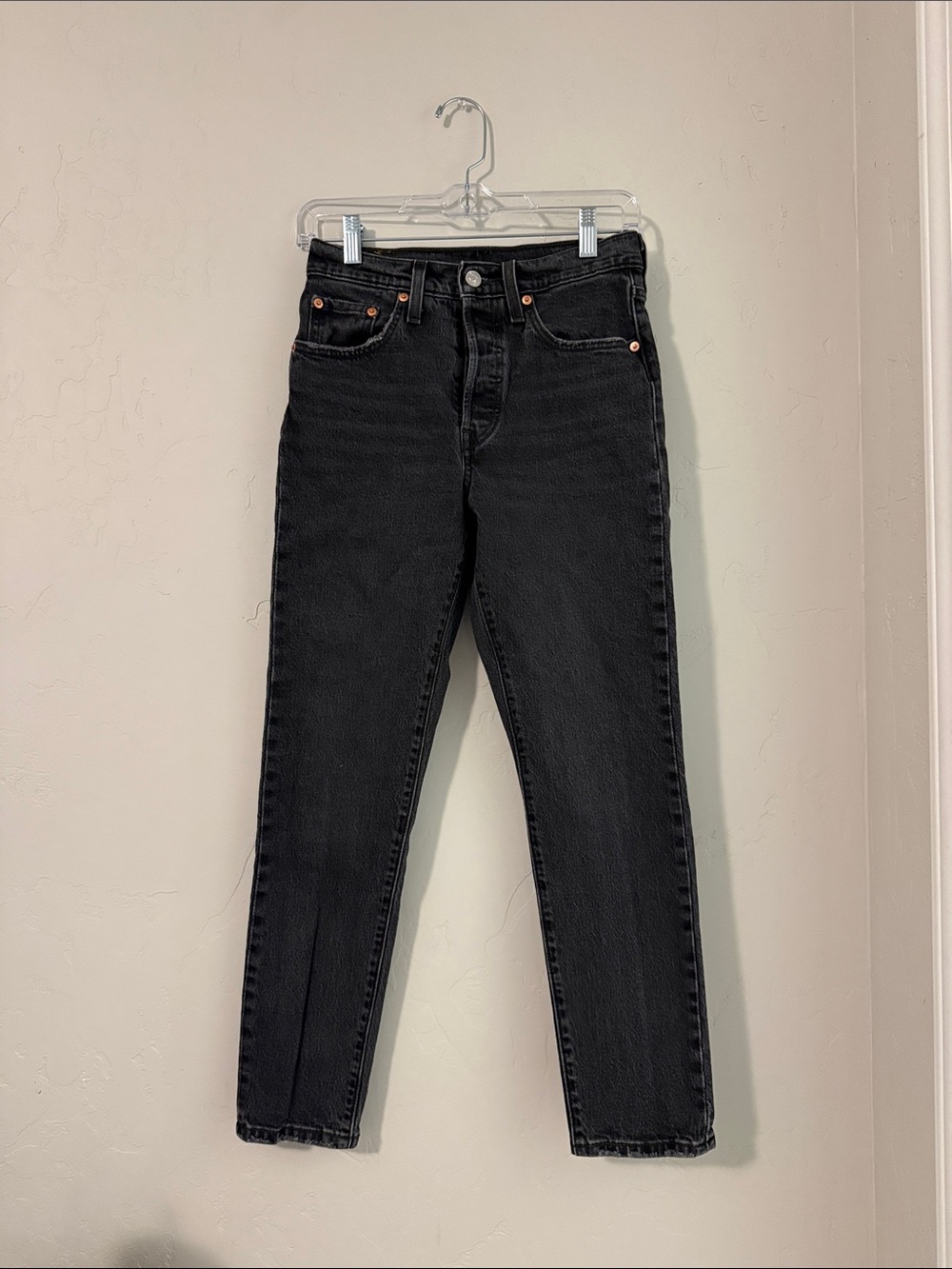 Classic Levi’s High-Waist Black Women's Jeans